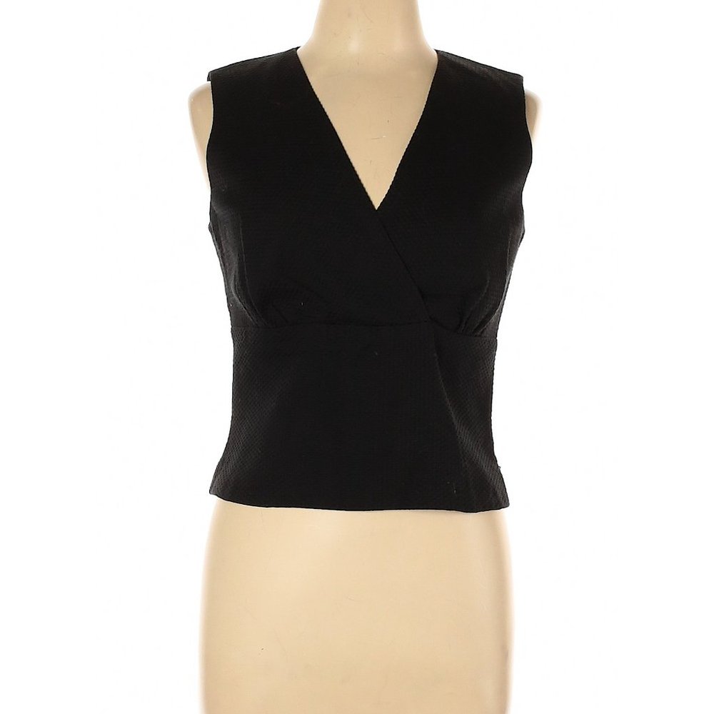 J. McLaughlin Black v neck top